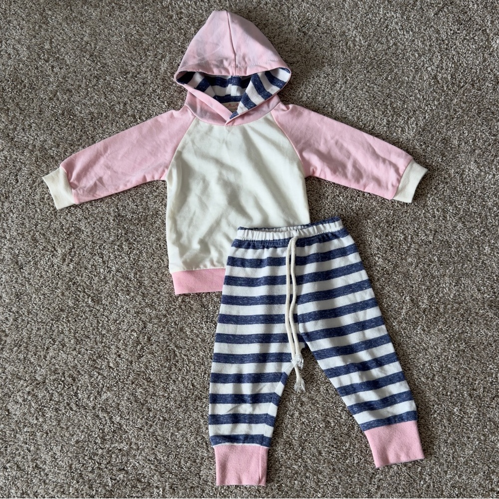 Baby girls 2 piece matching outfit set hoodie and joggers pants size 9-12 months